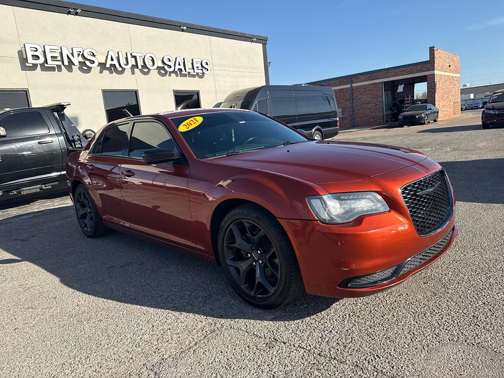 2021 Chrysler 300 Touring L