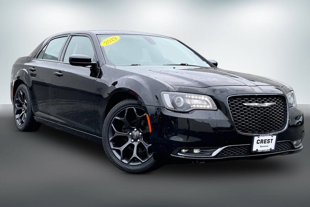 2019 Chrysler 300 S