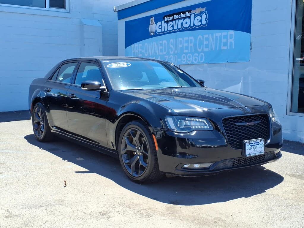 2022 Chrysler 300 S