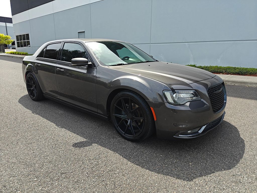 2016 Chrysler 300 Alloy