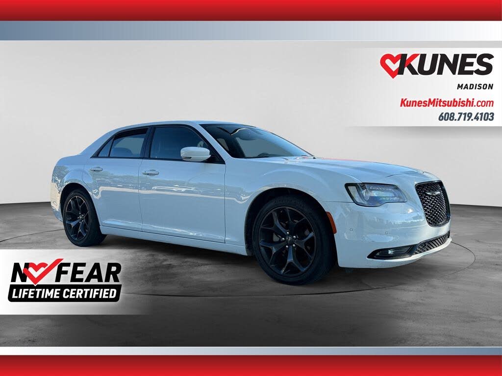 2023 Chrysler 300 S