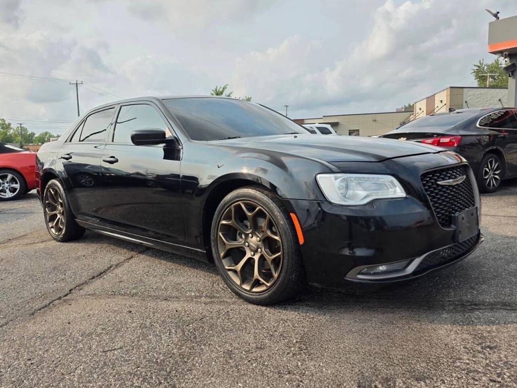 2018 Chrysler 300 S