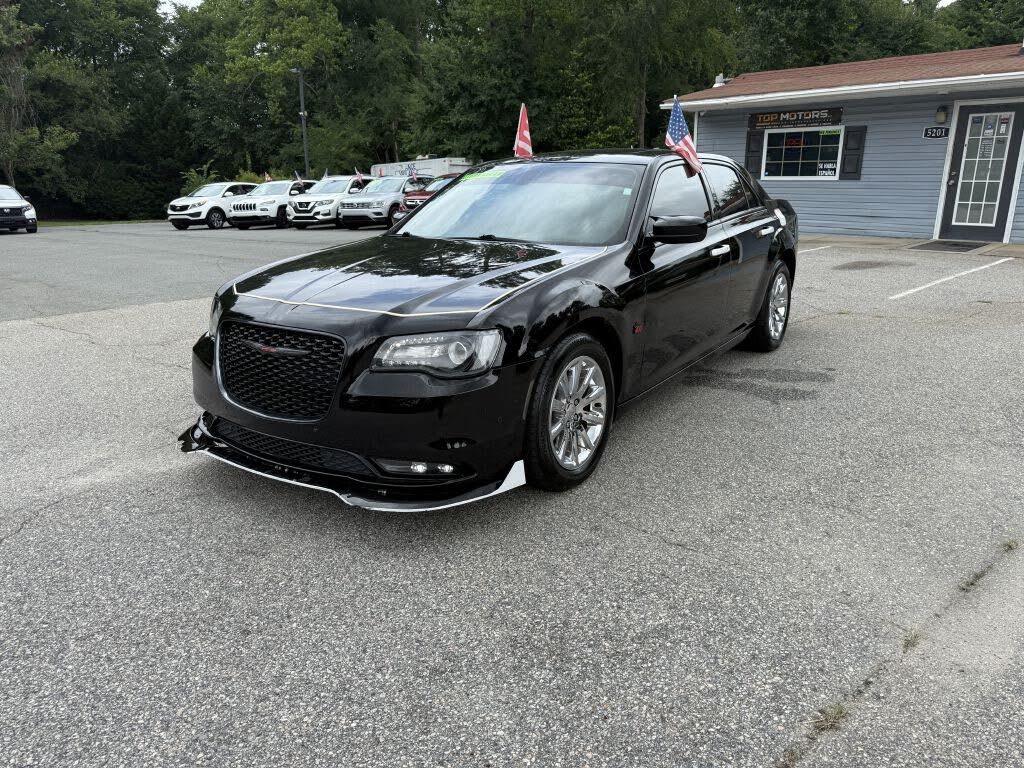 2022 Chrysler 300 S