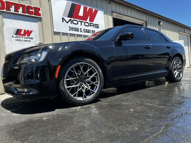 2019 Chrysler 300 S