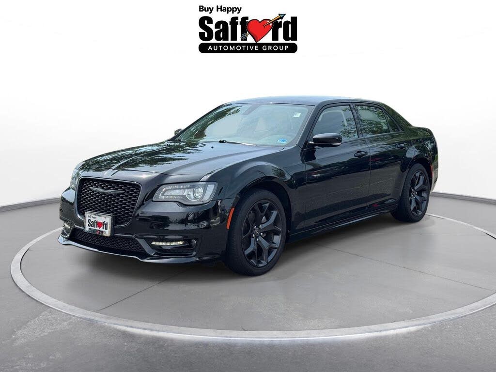 2022 Chrysler 300 Touring L
