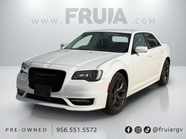 2022 Chrysler 300 Touring L