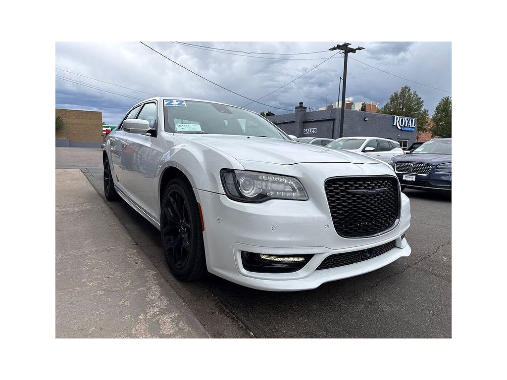 2022 Chrysler 300 Touring L