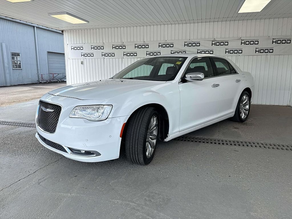 2017 Chrysler 300 C