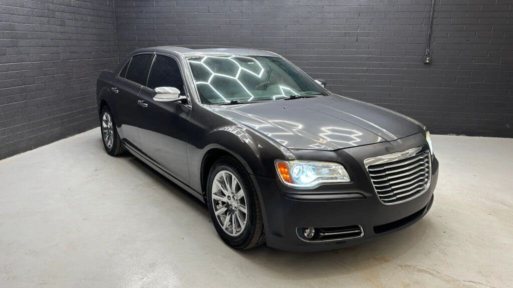 2013 Chrysler 300 C