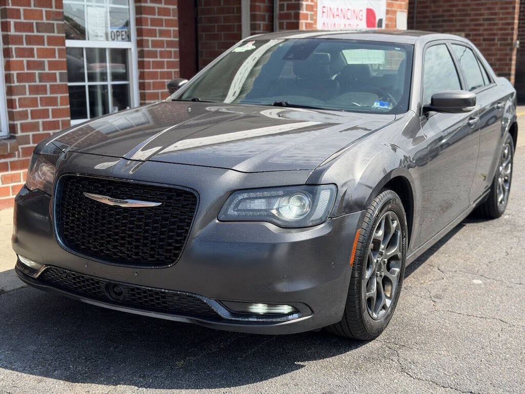 2018 Chrysler 300 S
