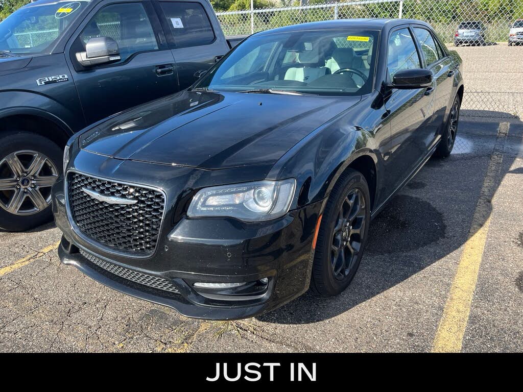 2019 Chrysler 300 S