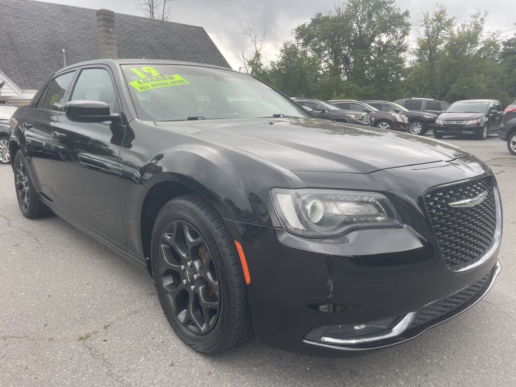 2019 Chrysler 300 S