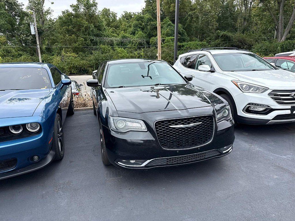 2018 Chrysler 300 S