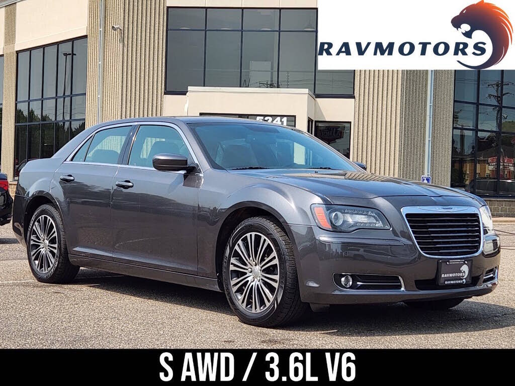 2013 Chrysler 300 S