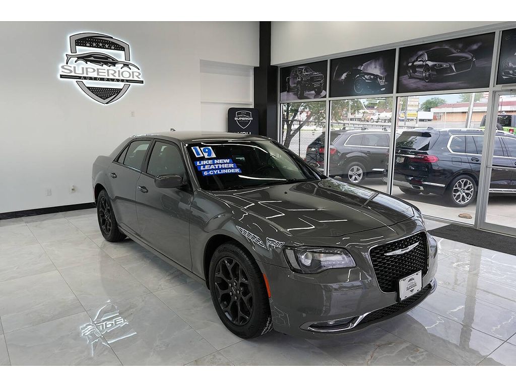 2019 Chrysler 300 S