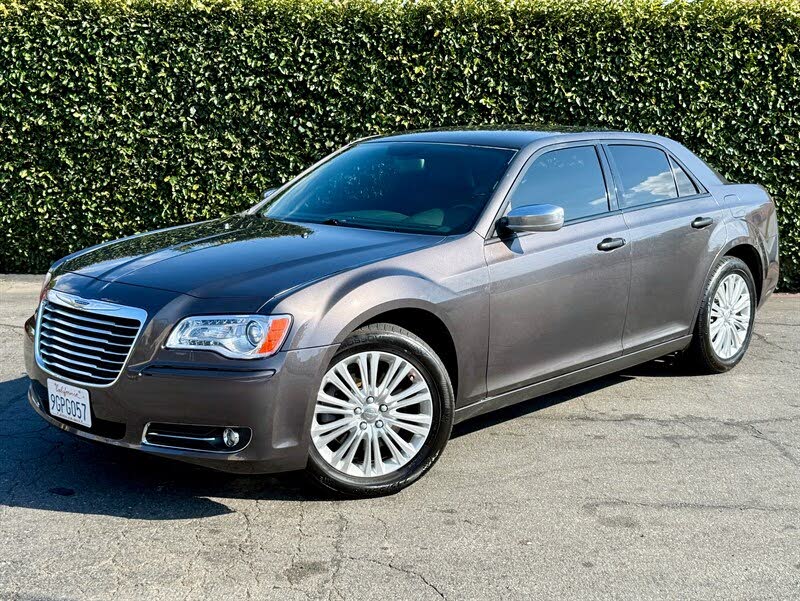 2014 Chrysler 300 C