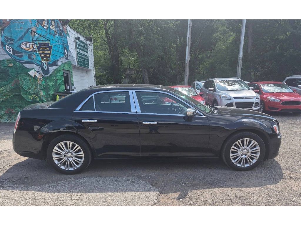 2014 Chrysler 300 C