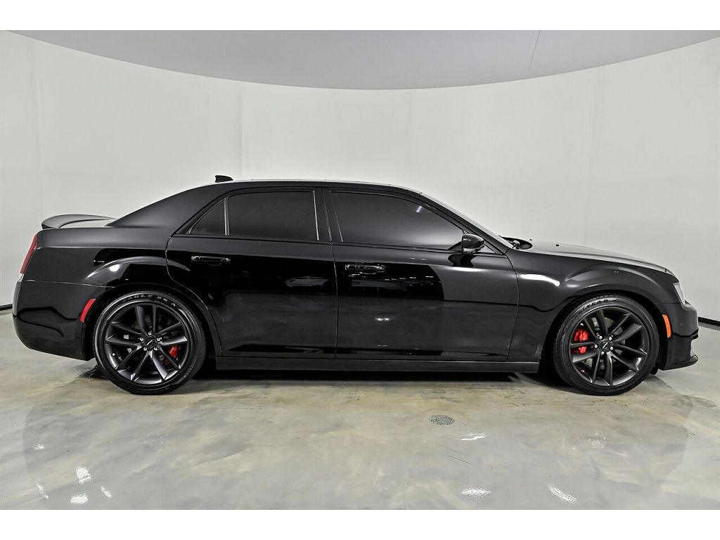2023 Chrysler 300 C