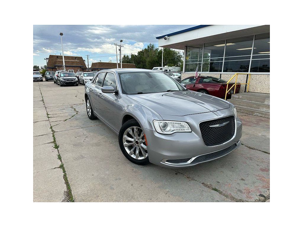 2017 Chrysler 300 Limited