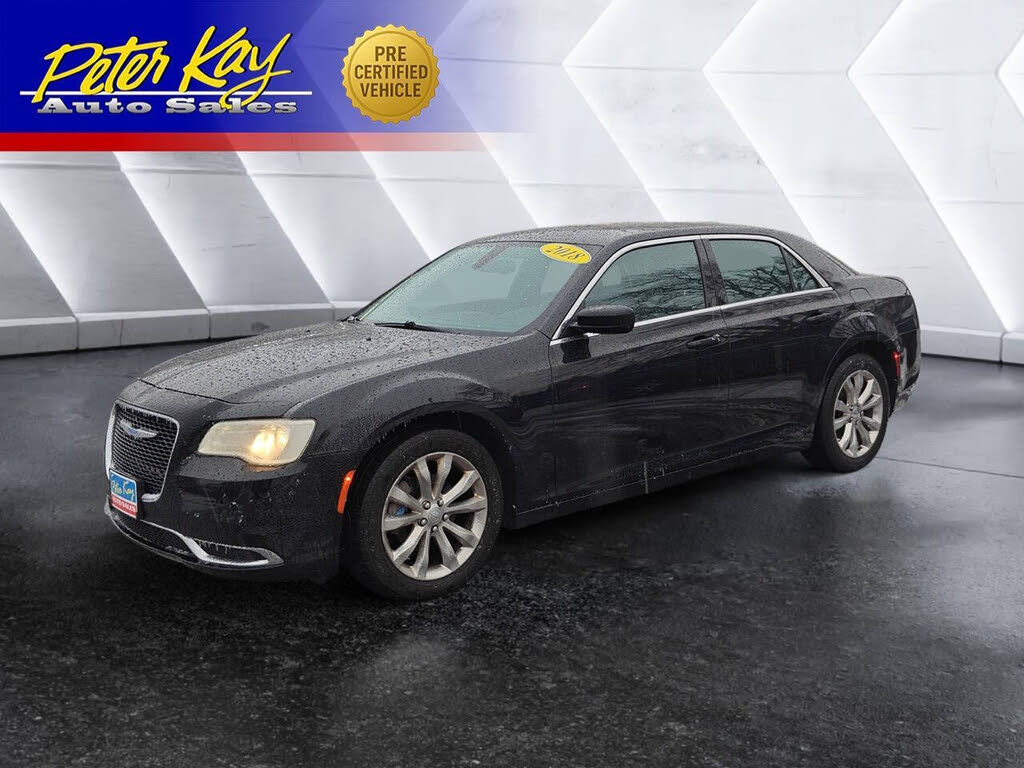 2018 Chrysler 300 Touring L