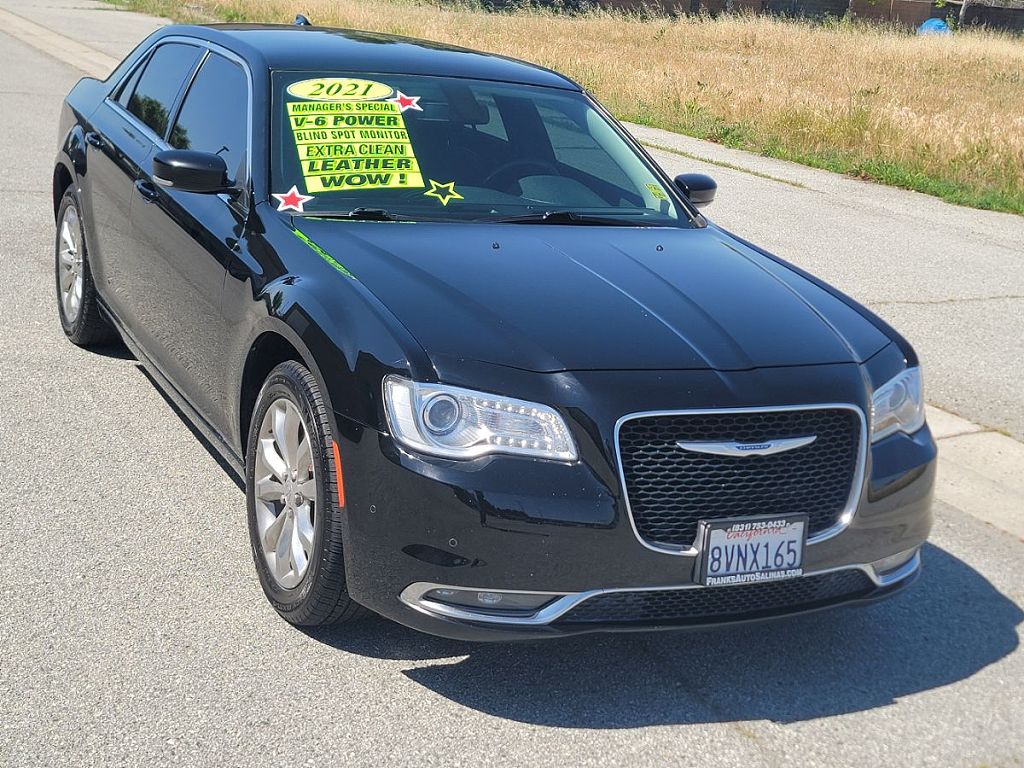 2021 Chrysler 300 Touring L