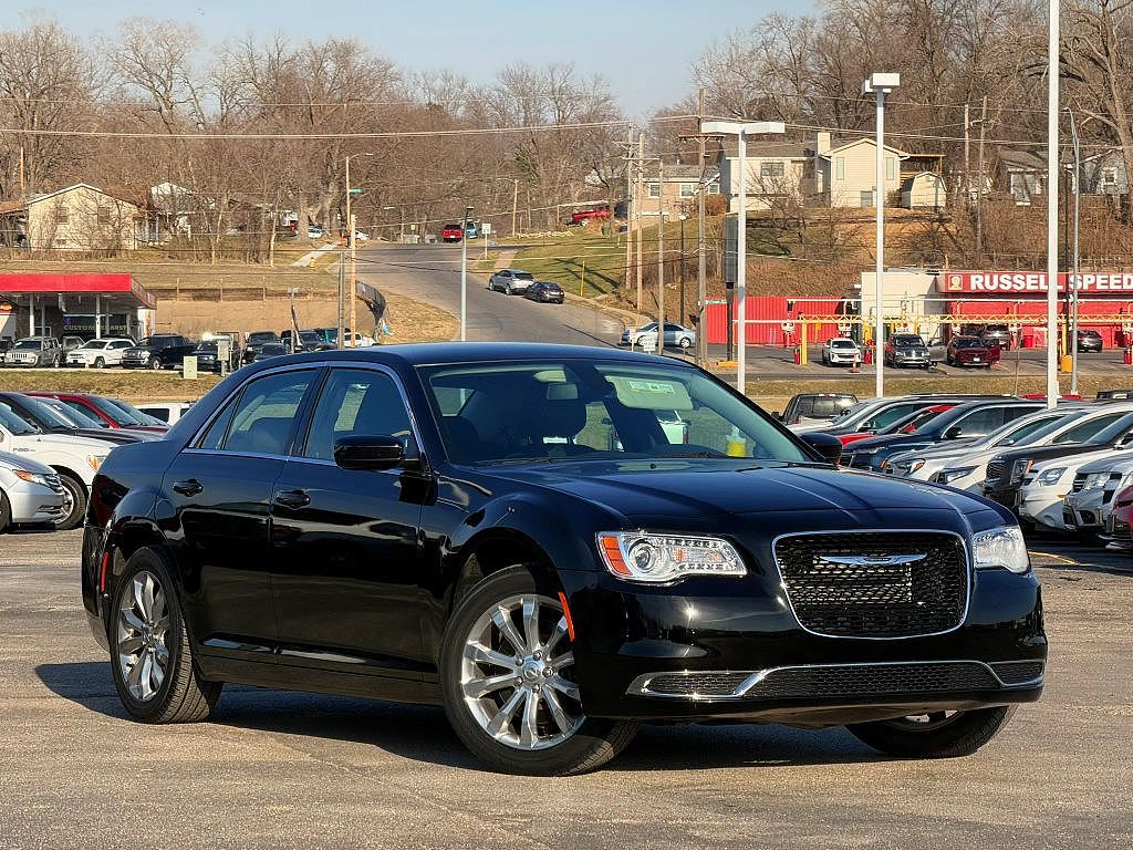 2018 Chrysler 300 Touring L
