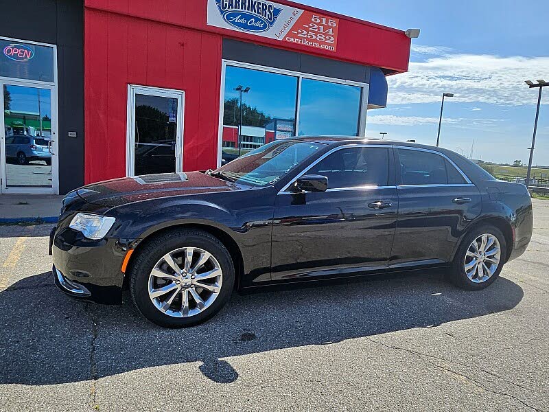 2016 Chrysler 300 Anniversary Package