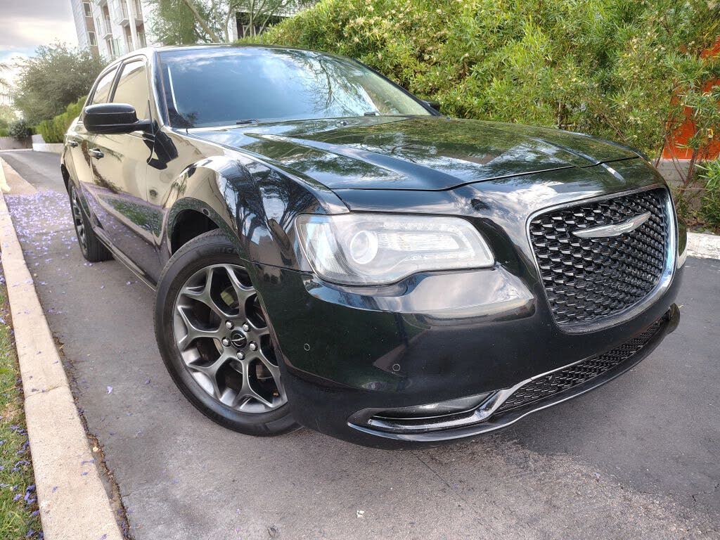 2018 Chrysler 300 Touring L