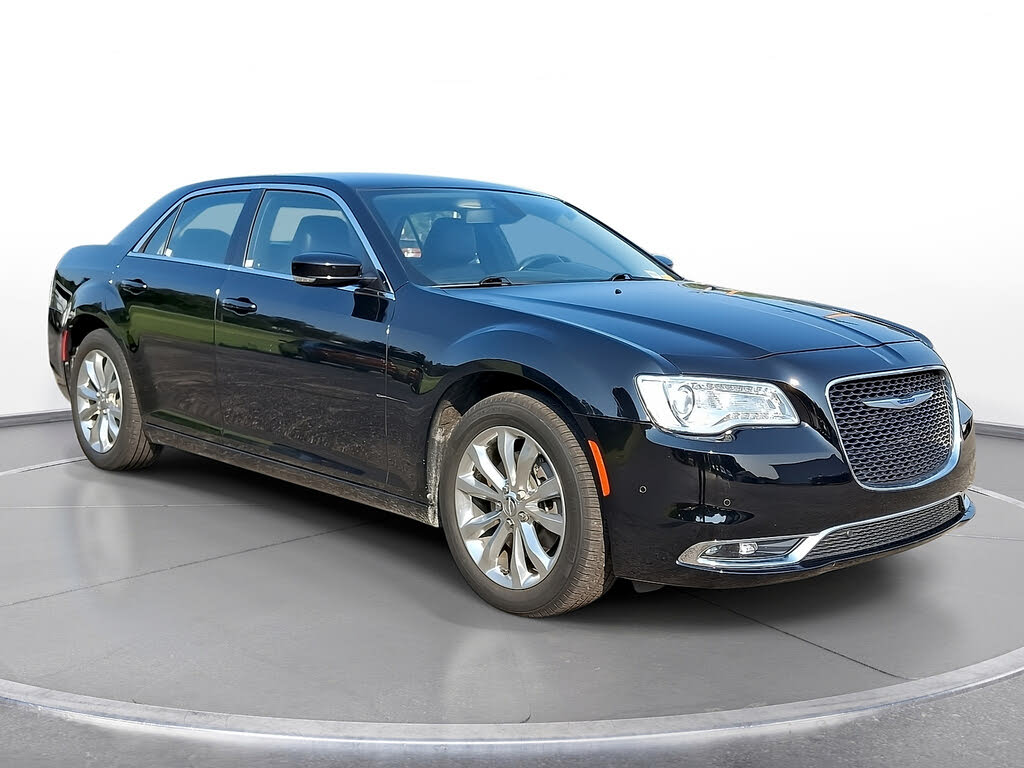 2021 Chrysler 300 Touring