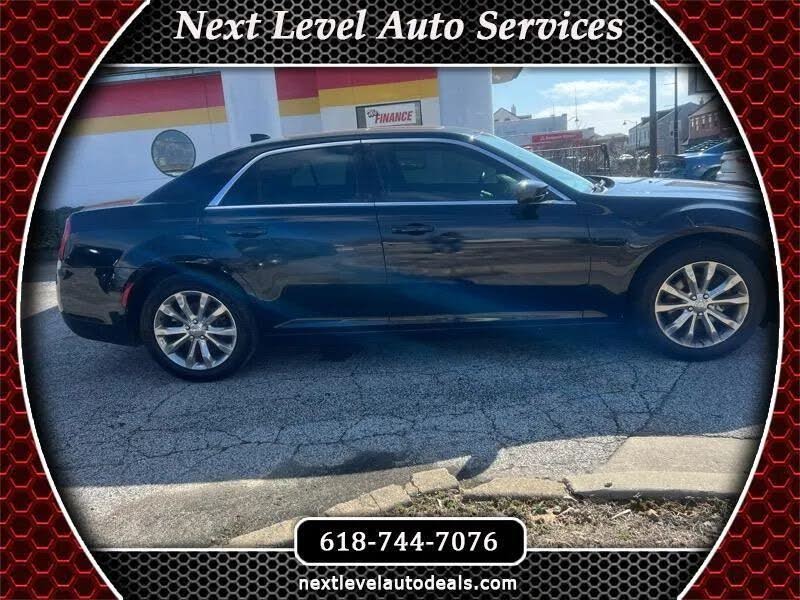 2018 Chrysler 300 Touring L