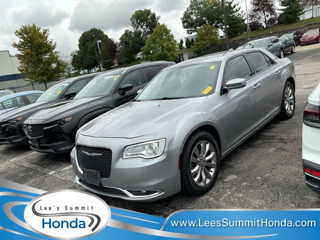2015 Chrysler 300 Limited