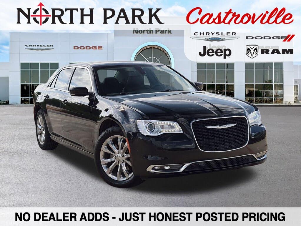 2021 Chrysler 300 Touring L