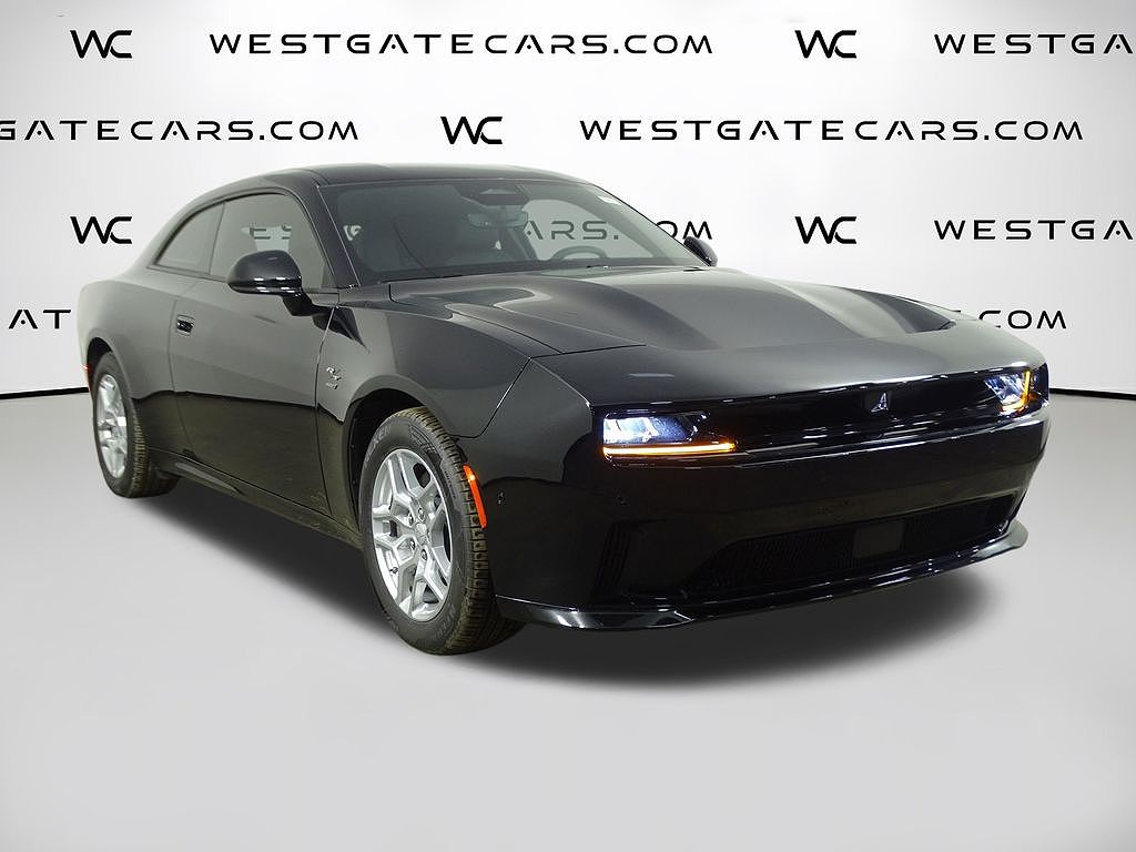 2025 Daytona R/T in Diamond Black Crystal Pearl Coat, 1,668 miles for sale in Raleigh, NC