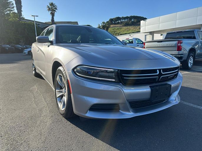 2015 Dodge Charger SE listing photo
