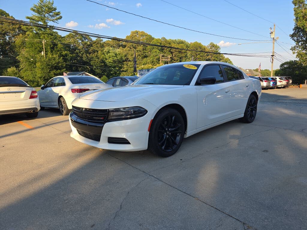 2017 Dodge Charger SE