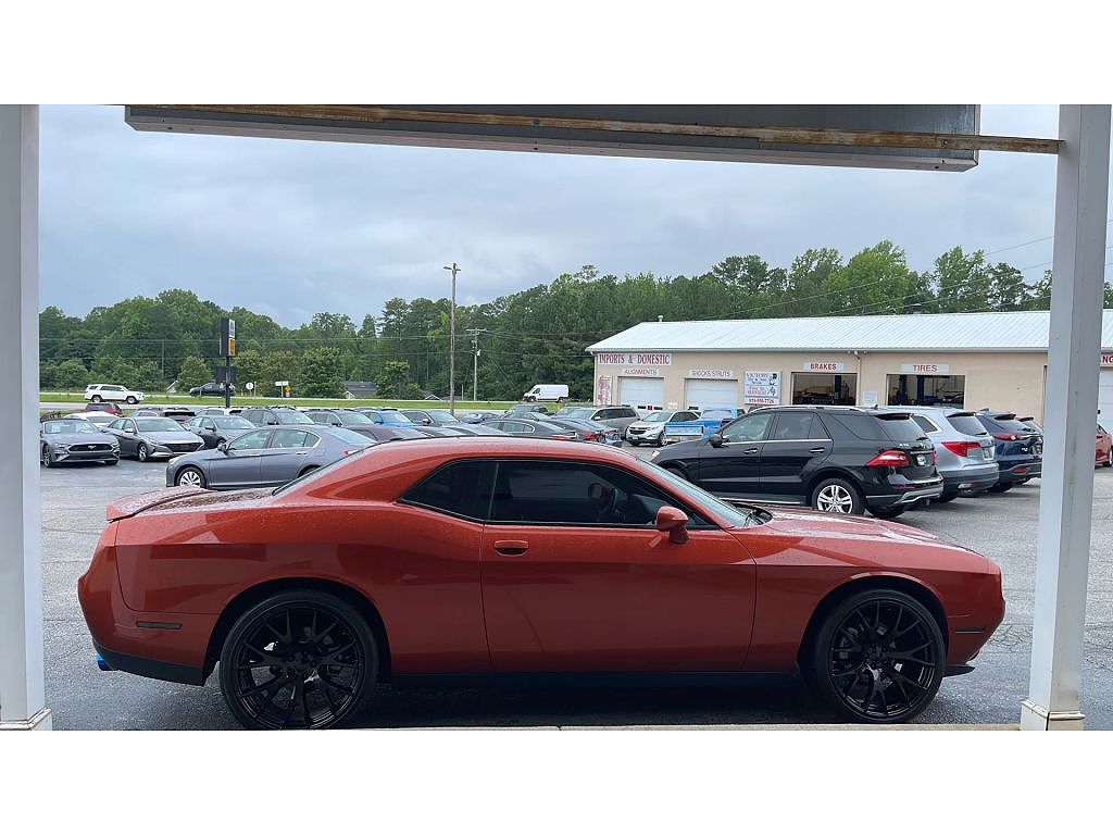 2021 Dodge Challenger SXT