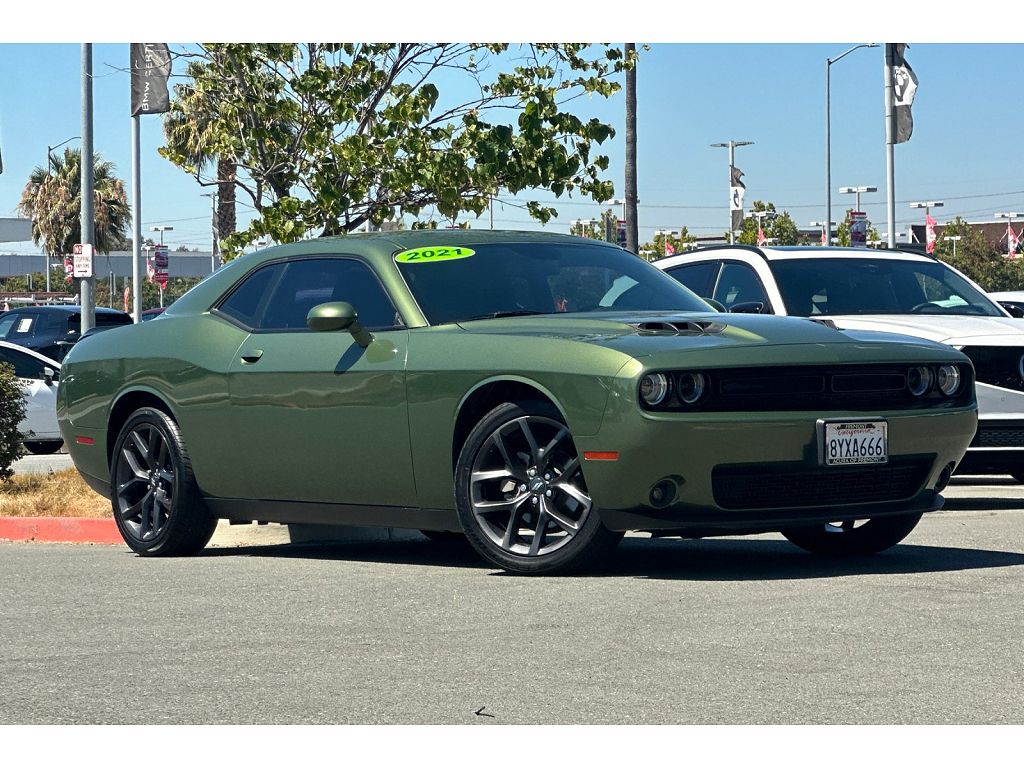 2021 Dodge Challenger SXT