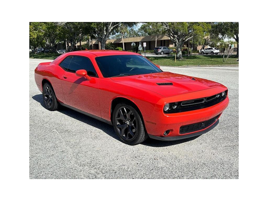 2018 Dodge Challenger SXT Plus