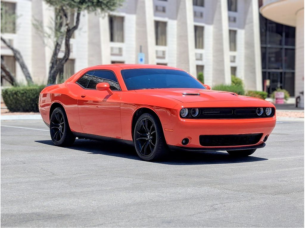 2018 Dodge Challenger SXT Plus