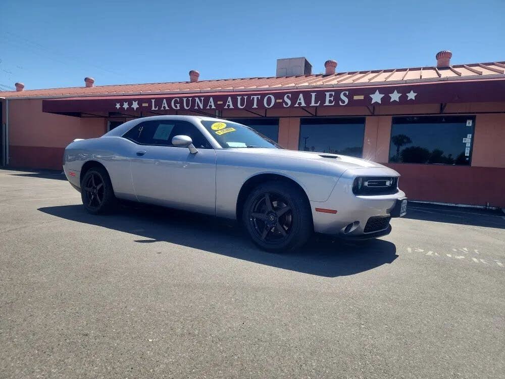 2018 Dodge Challenger SXT Plus