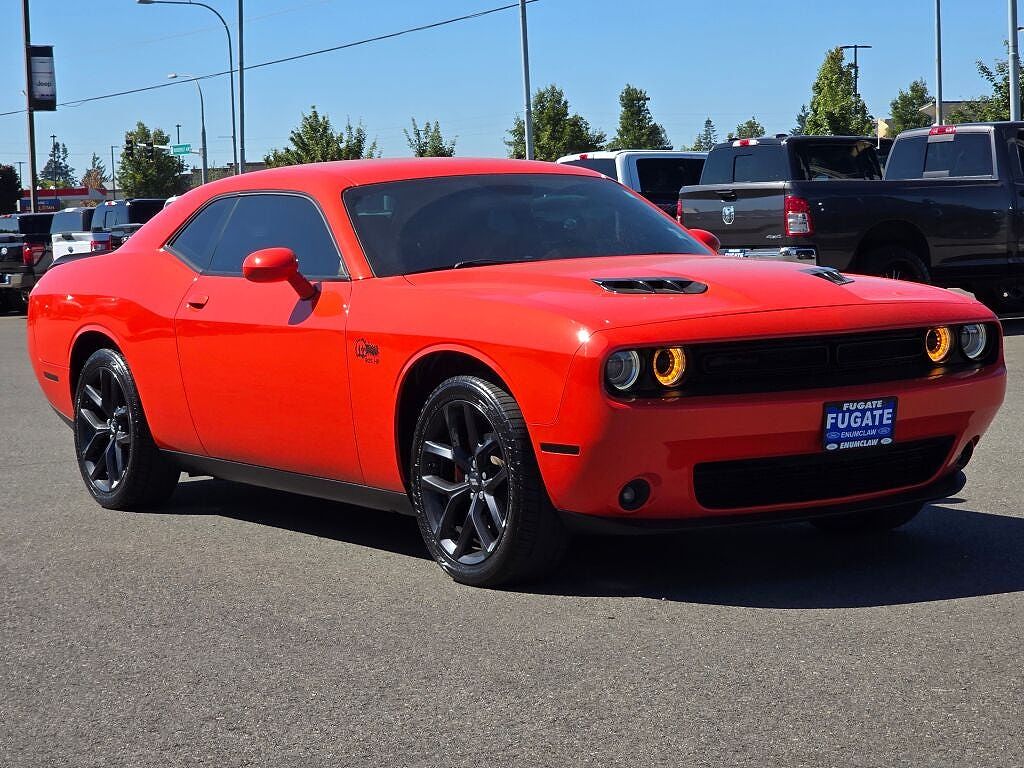 2022 Dodge Challenger SXT