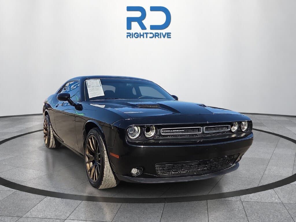 2015 Dodge Challenger R/T Shaker