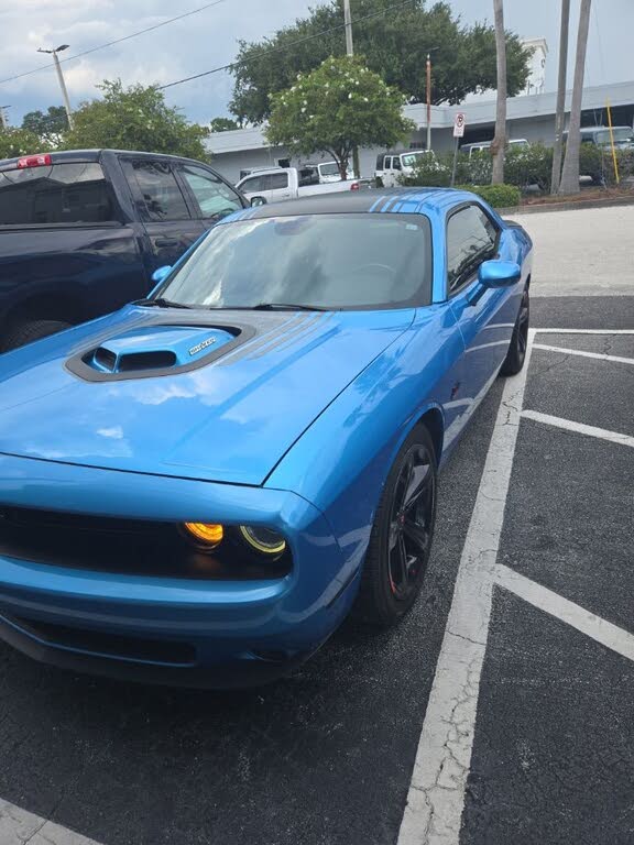 2015 Dodge Challenger R/T Shaker