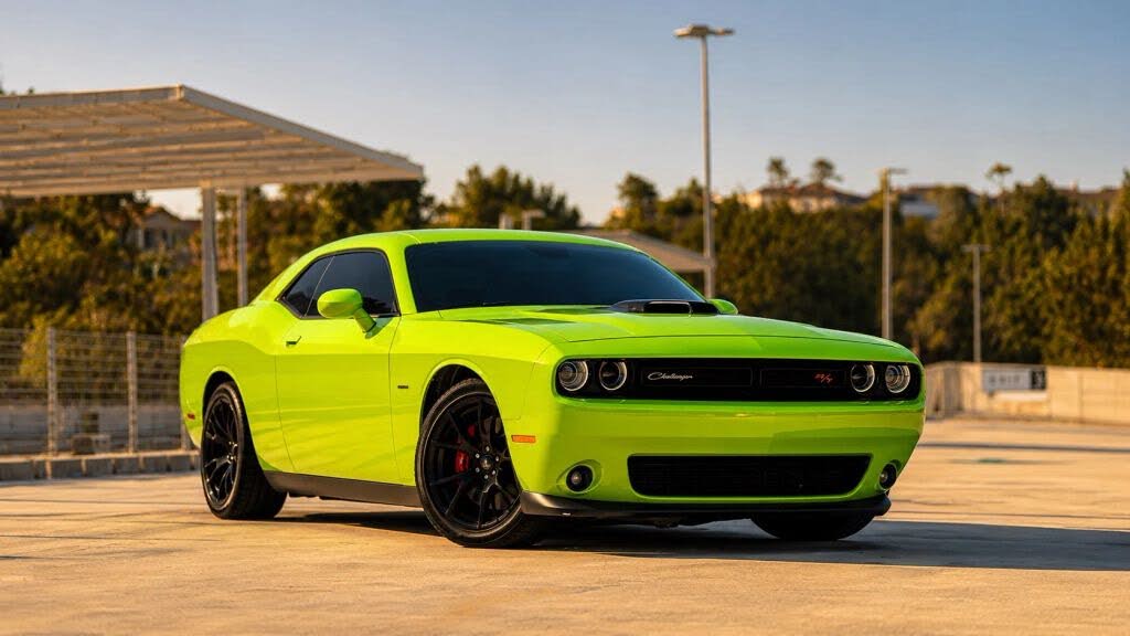2015 Dodge Challenger R/T Shaker