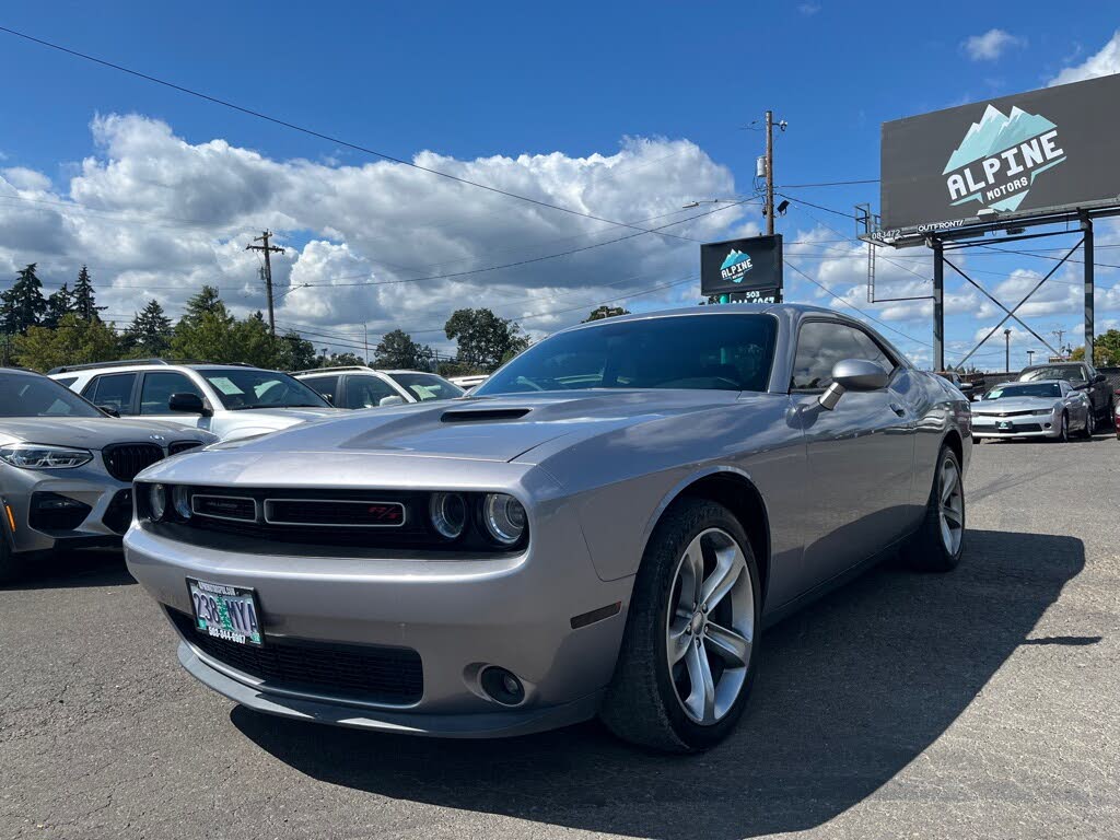 2015 Dodge Challenger R/T Shaker