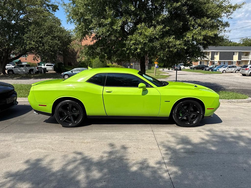 2015 Dodge Challenger R/T Shaker