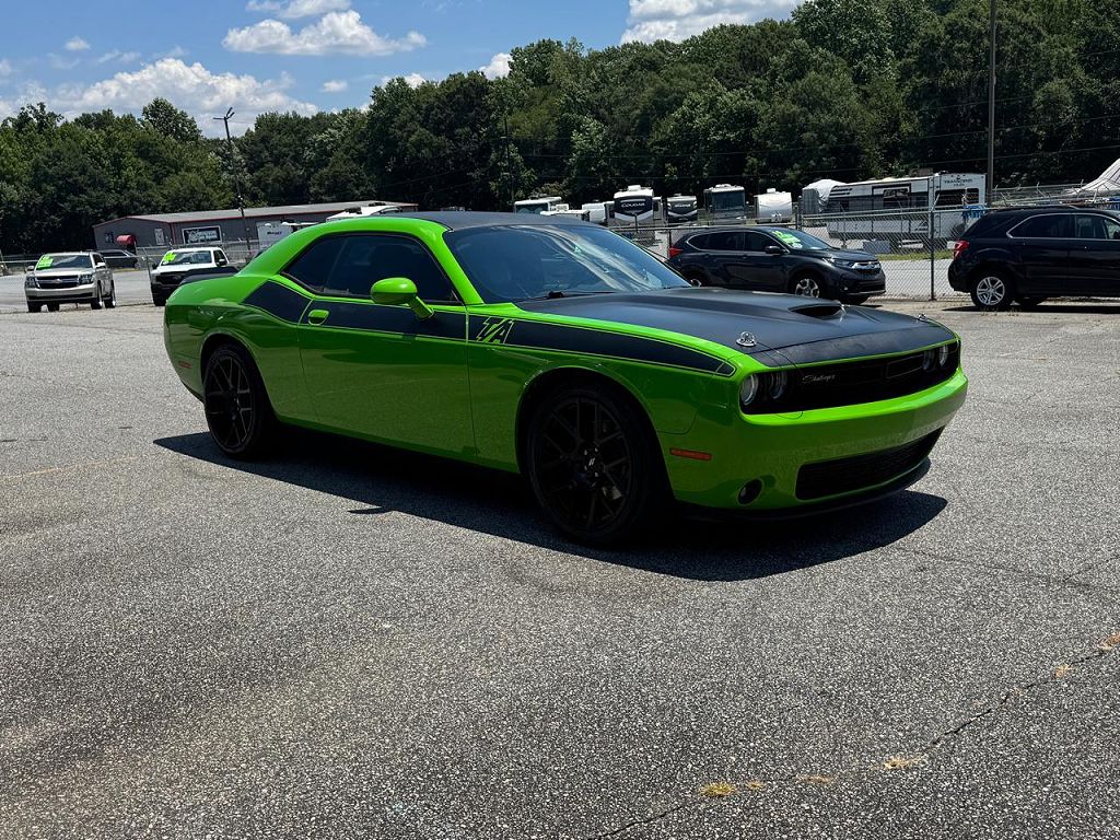 2017 Dodge Challenger R/T