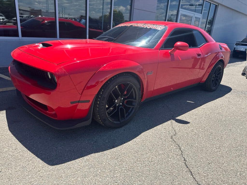 2016 Dodge Challenger SRT 392