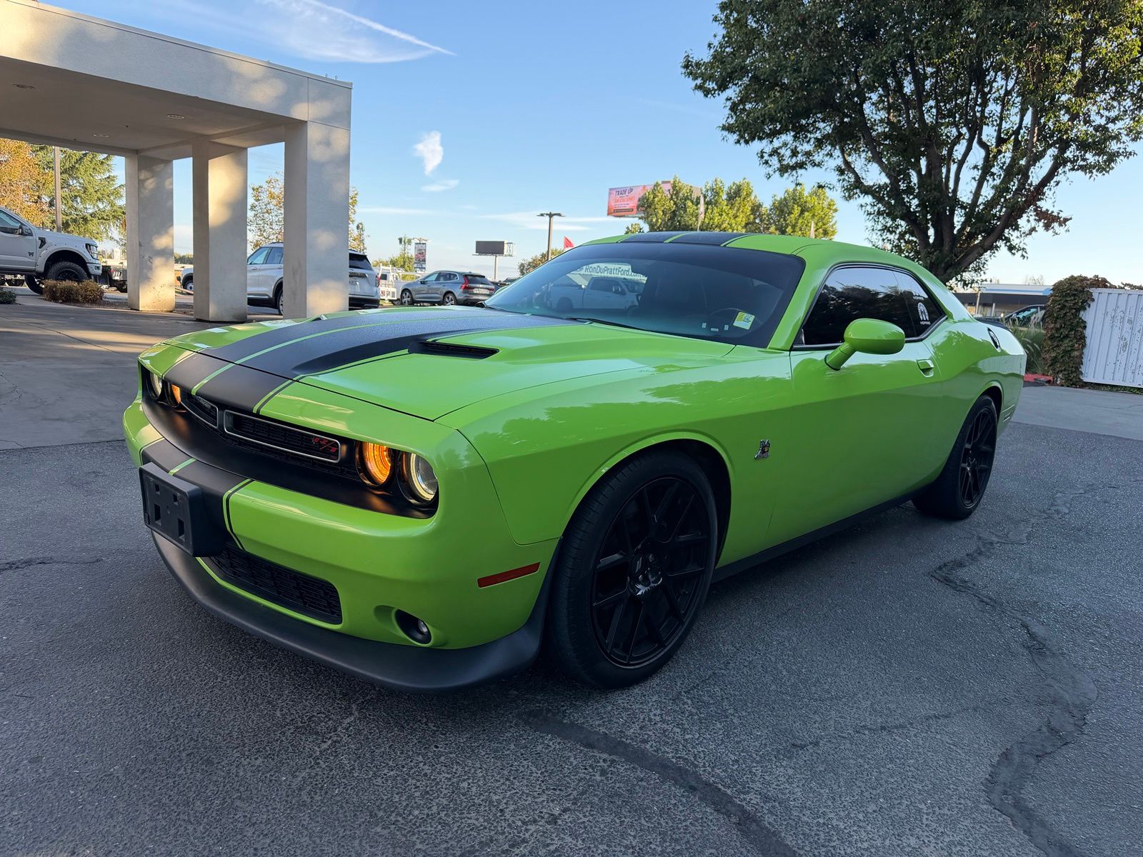 2015 Dodge Challenger R/T Scat Pack Shaker