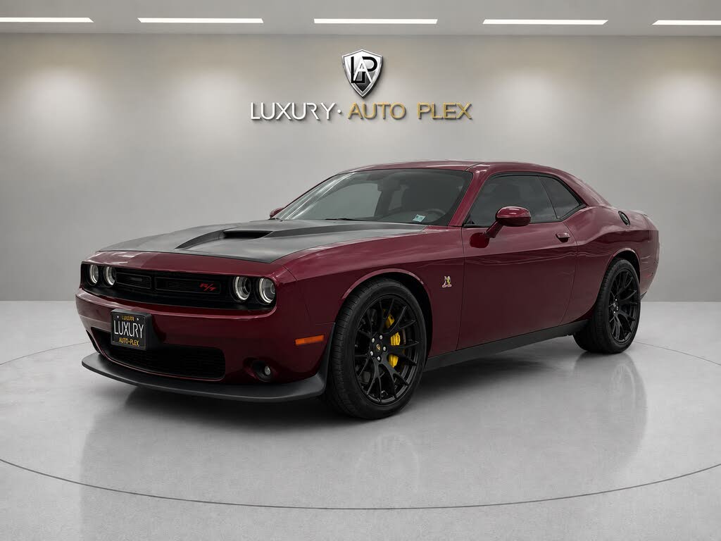 2018 Dodge Challenger 392 Hemi Scat Pack Shaker